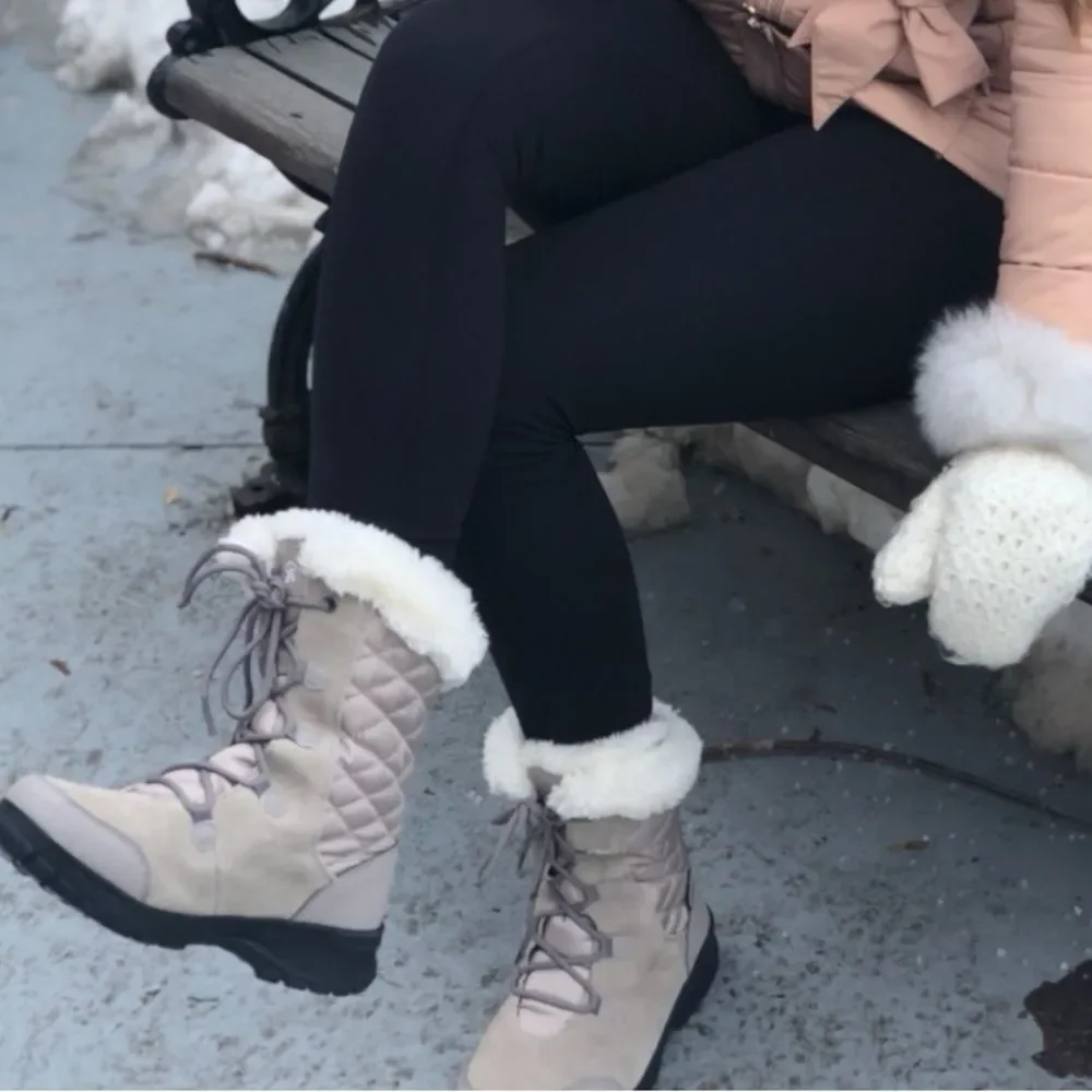 Kamik Waterproof Winter Boots Faux Fur Lined Snow Boots Beige Size 7